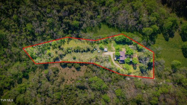 170 Davis Road, Thorn Hill, TN 37881