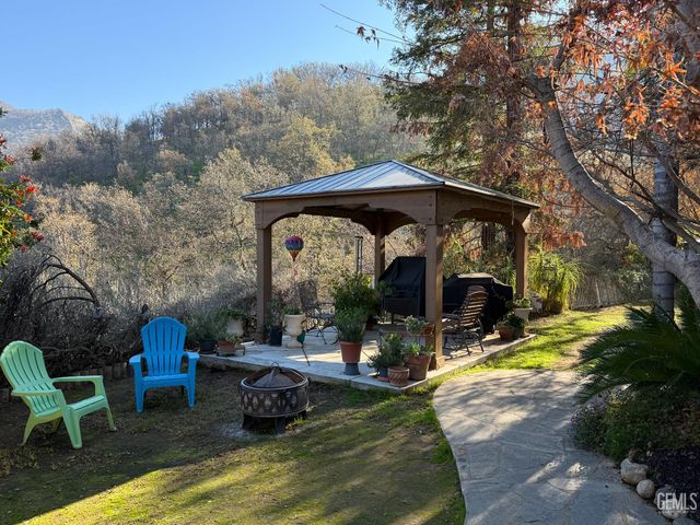 40820 Oak Ridge Drive, Three Rivers, CA 93271