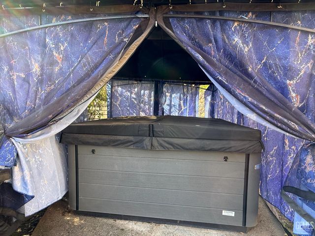 40820 Oak Ridge Drive, Three Rivers, CA 93271