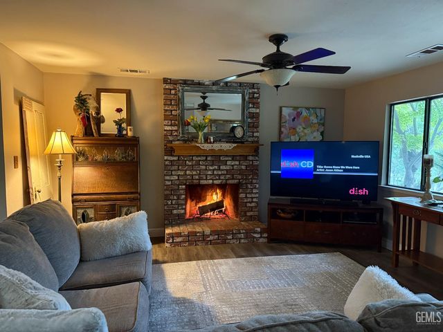 40820 Oak Ridge Drive, Three Rivers, CA 93271