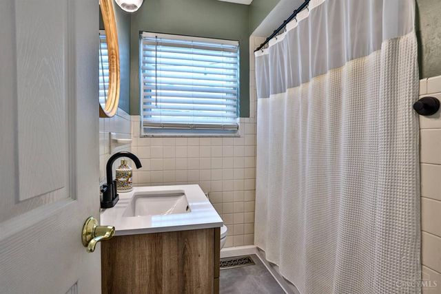 16 Rockford Drive, Hamilton, OH 45013