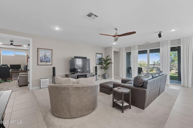 2856 N RIVERDALE Lane, Casa Grande, AZ 85122