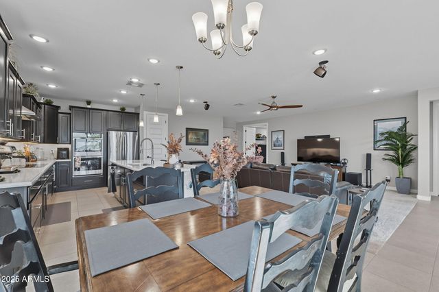 2856 N RIVERDALE Lane, Casa Grande, AZ 85122