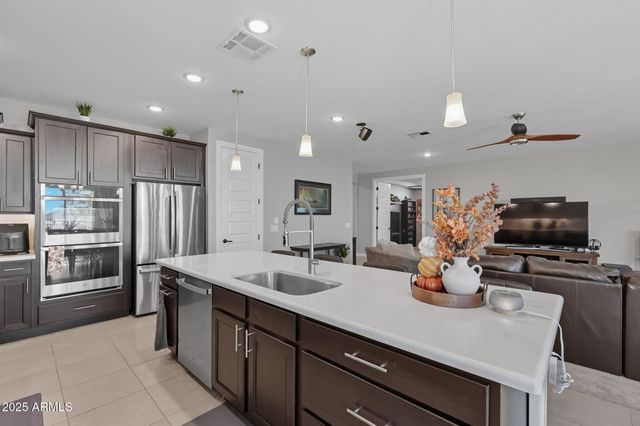 2856 N RIVERDALE Lane, Casa Grande, AZ 85122