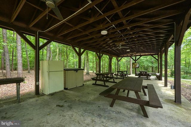 199 HICKORY LANE, Bumpass, VA 23024