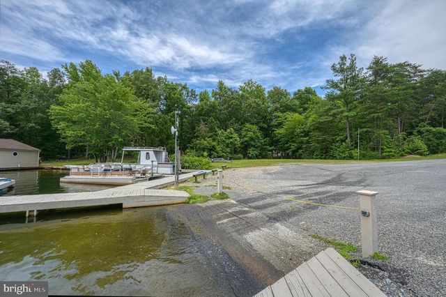 199 HICKORY LANE, Bumpass, VA 23024