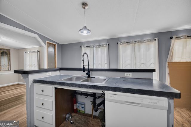 35 Jordan Loop, Toccoa, GA 30577