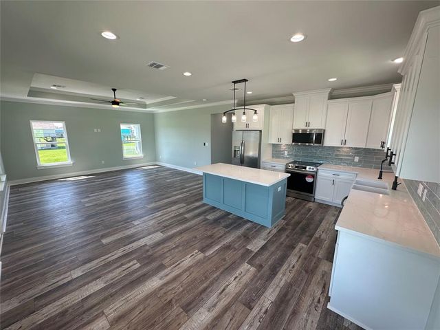 969 Bahama Road, Crystal Beach, TX 77650