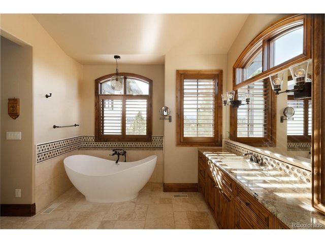 8802 Eagle Moon Way, Parker, CO 80134