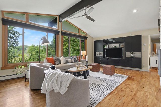 3206 W Valley View Drive, St. Joseph, MI 49085