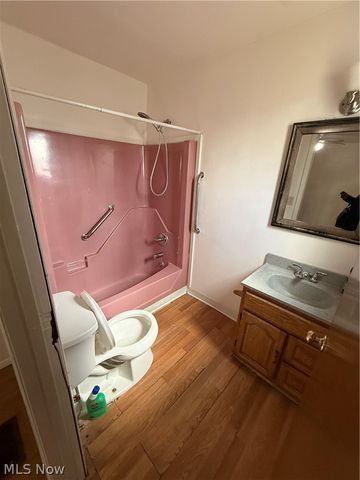 526 E 118th Street, Cleveland, OH 44108