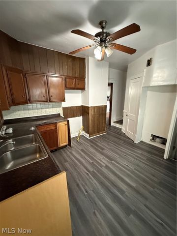 526 E 118th Street, Cleveland, OH 44108