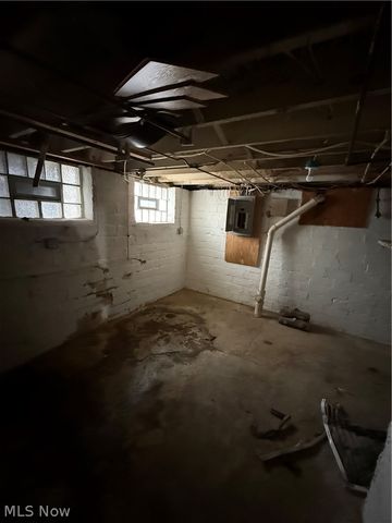 526 E 118th Street, Cleveland, OH 44108