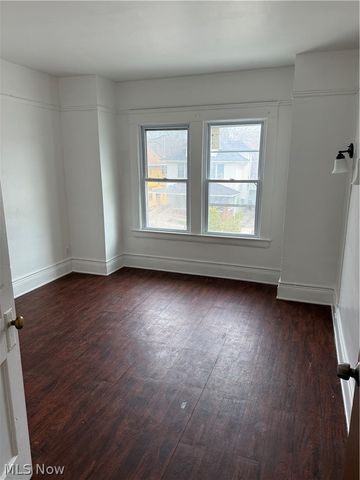 526 E 118th Street, Cleveland, OH 44108