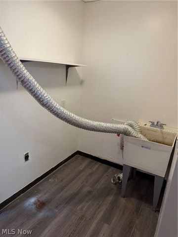 526 E 118th Street, Cleveland, OH 44108