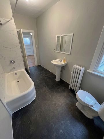 440 S Ridgeland Avenue 2S, Oak Park, IL 60302