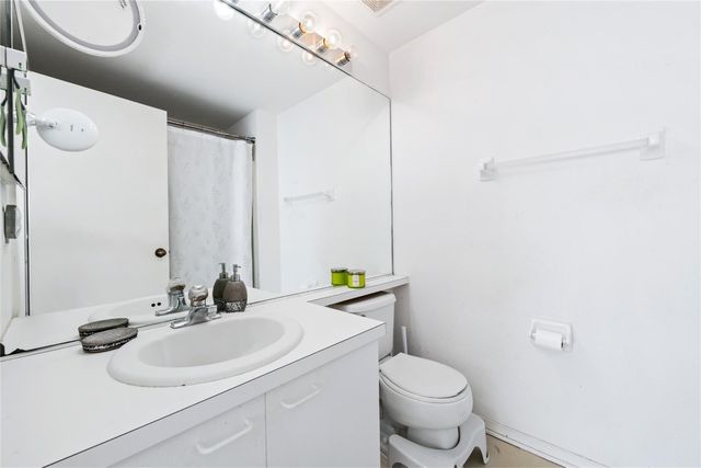 11000 Middle Golf Court, Tamarac, FL 33321