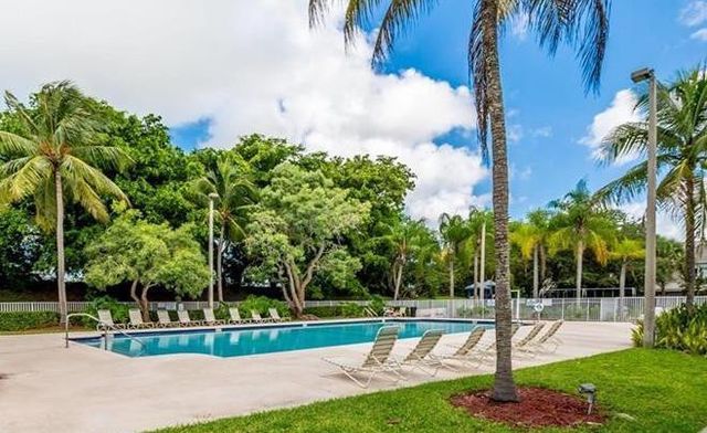 11000 Middle Golf Court, Tamarac, FL 33321