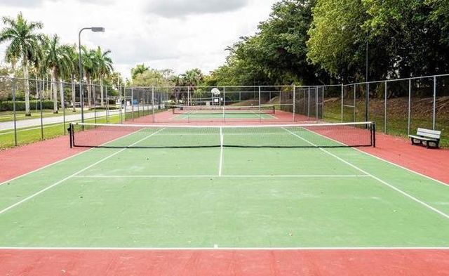 11000 Middle Golf Court, Tamarac, FL 33321