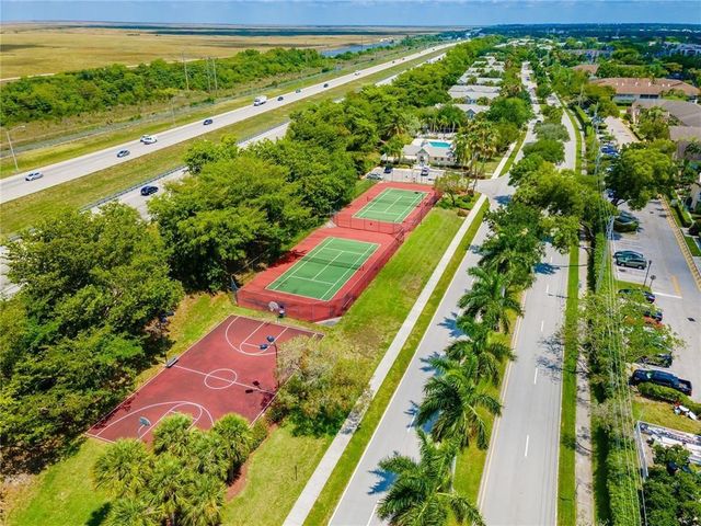 11000 Middle Golf Court, Tamarac, FL 33321