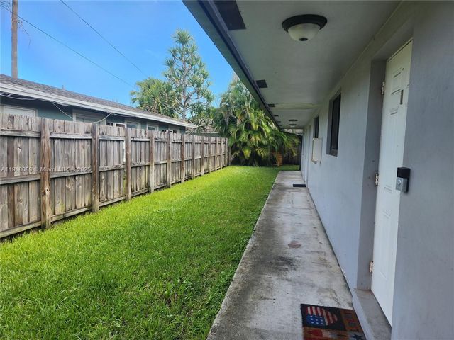 210 SW 8th Ave 1-3, Fort Lauderdale, FL 33316