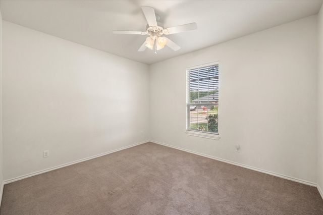 921 Winged Foot, Corsicana, TX 75110