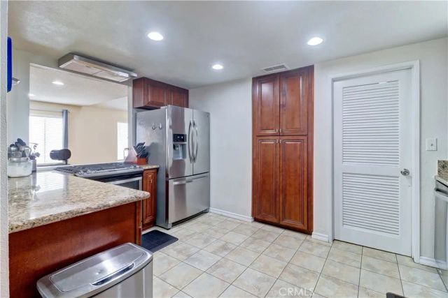 1902 W Westwind, Colton, CA 92324