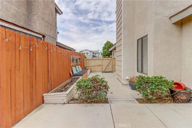 1902 W Westwind, Colton, CA 92324