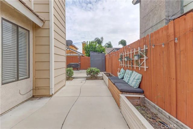 1902 W Westwind, Colton, CA 92324