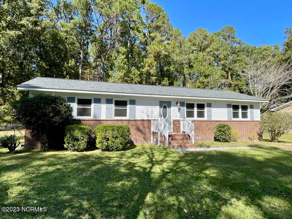 3804 Brandywine Drive, New Bern, NC 28562