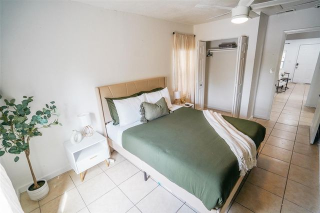 1361 29TH STREET S, St Petersburg, FL 33712