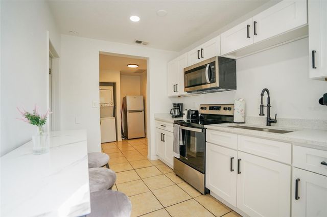 1361 29TH STREET S, St Petersburg, FL 33712