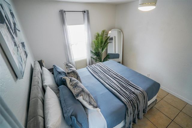 1361 29TH STREET S, St Petersburg, FL 33712