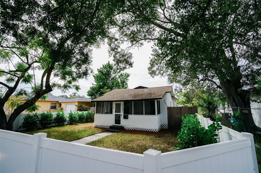 1361 29TH STREET S, St Petersburg, FL 33712