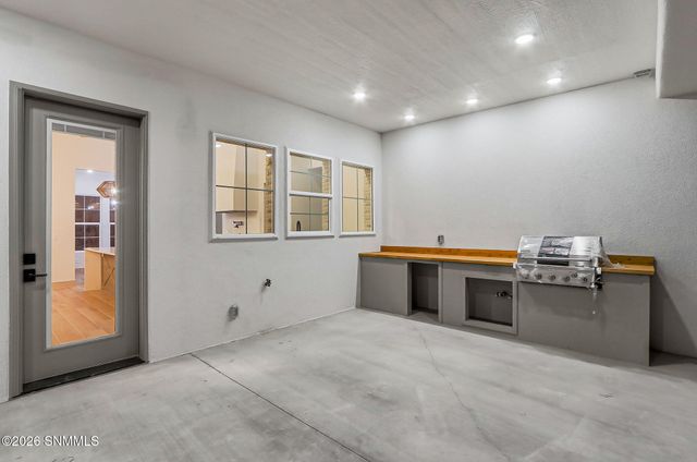 1635 Eclipse Road, Las Cruces, NM 88012