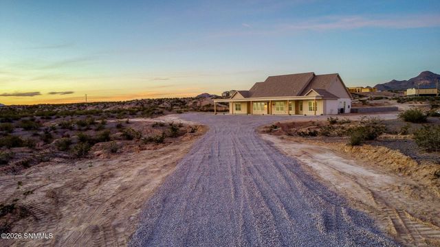 1635 Eclipse Road, Las Cruces, NM 88012
