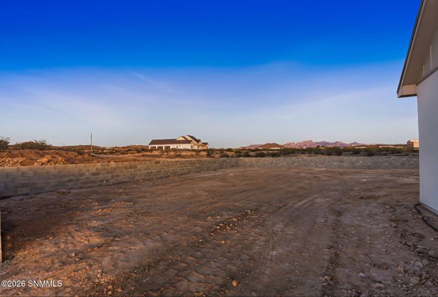 1635 Eclipse Road, Las Cruces, NM 88012