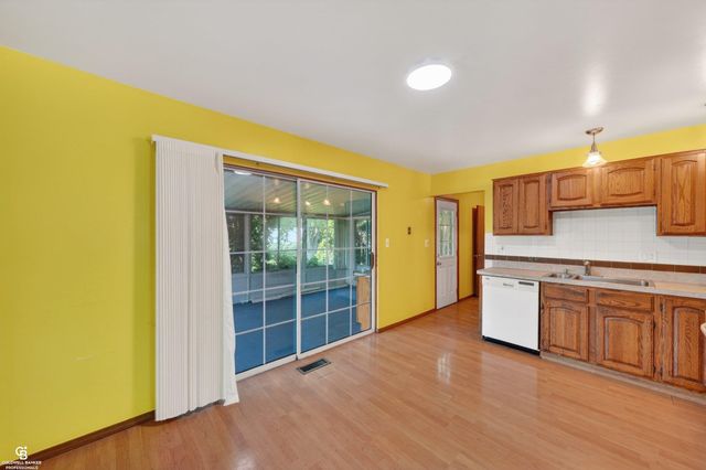 24099 Pingree Avenue, Warren, MI 48089