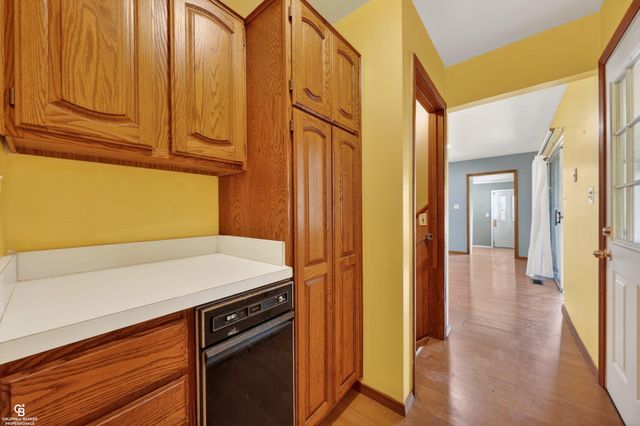24099 Pingree Avenue, Warren, MI 48089