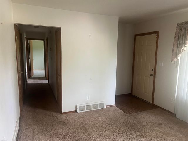 24099 Pingree Avenue, Warren, MI 48089