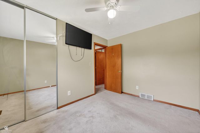 24099 Pingree Avenue, Warren, MI 48089