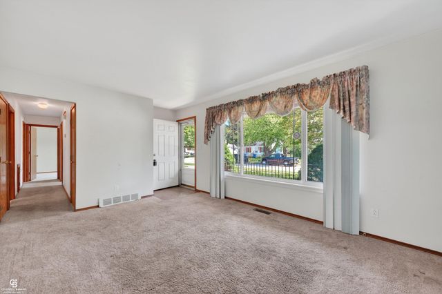 24099 Pingree Avenue, Warren, MI 48089