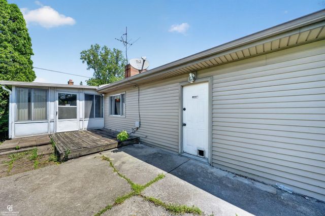 24099 Pingree Avenue, Warren, MI 48089