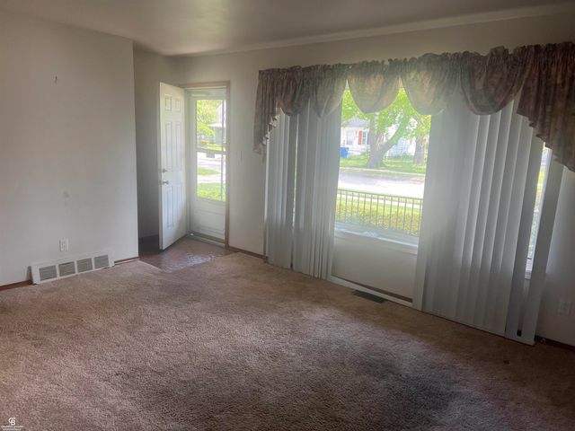 24099 Pingree Avenue, Warren, MI 48089
