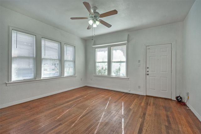 5407 Worth Street, Dallas, TX 75214