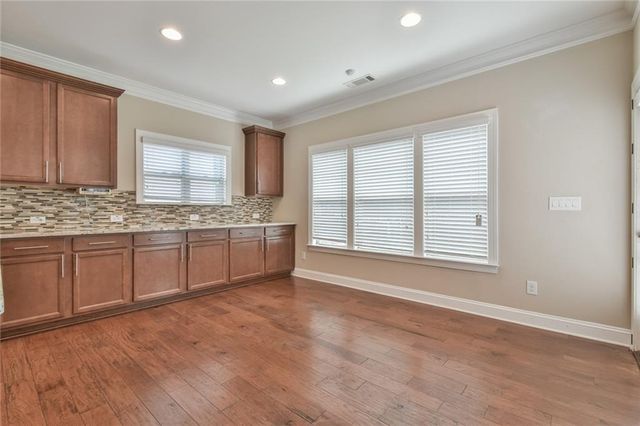580 La Perla Drive, Sugar Hill, GA 30518