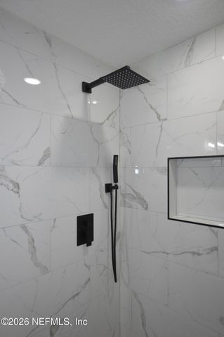 311 CHESTNUT Drive, Jacksonville, FL 32208