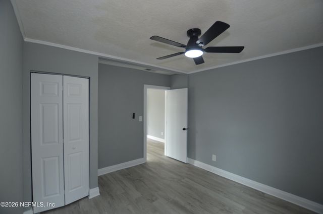 311 CHESTNUT Drive, Jacksonville, FL 32208