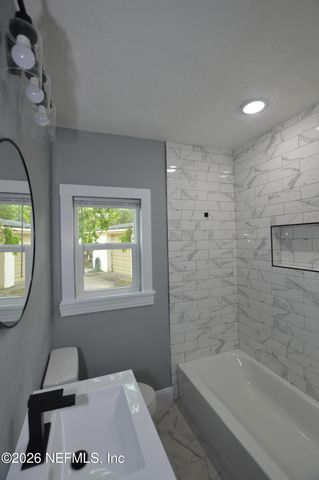 311 CHESTNUT Drive, Jacksonville, FL 32208