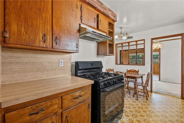 23050 Mobile Street, West Hills, CA 91307